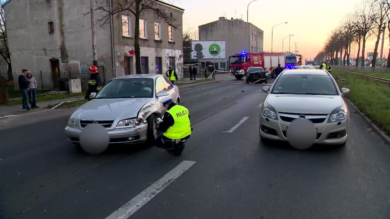 Karambol w Łodzi. Zderzyło się sześć samochodów