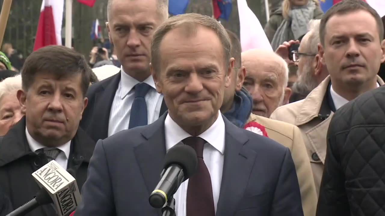 D. Tusk złożył wieniec przed pomnikiem J. Piłsudskiego