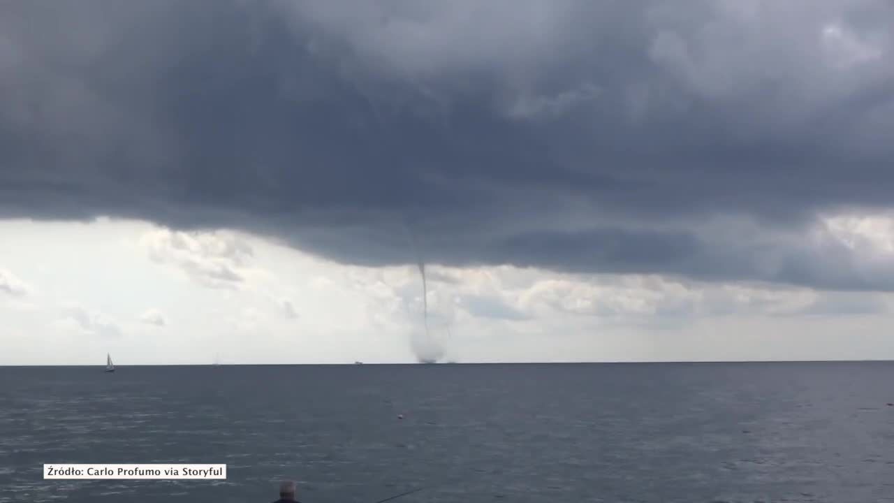 Podwójne tornado na włoskim wybrzeżu