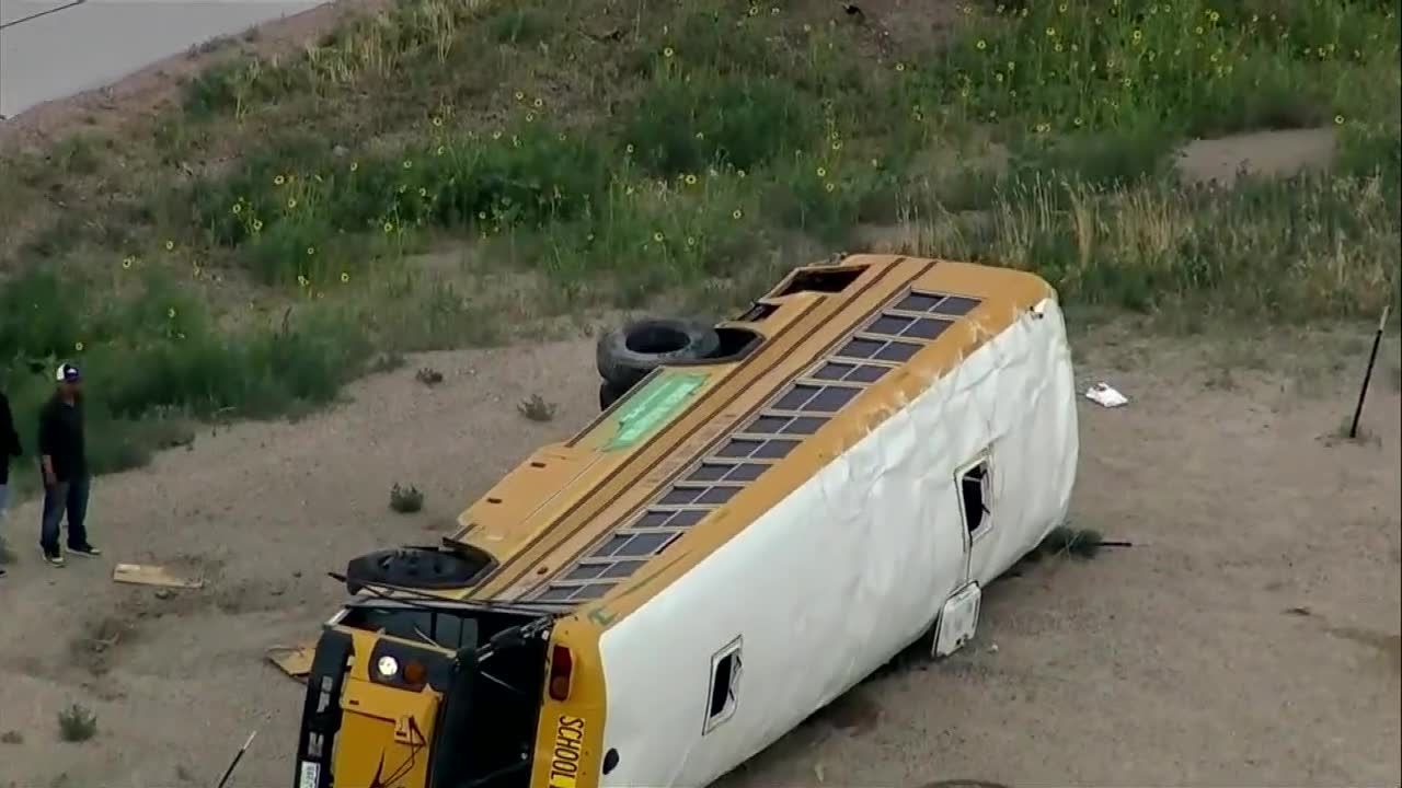 19 osób rannych w wypadku autobusu szkolnego w Kolorado. Kierowca zasnął za kółkiem