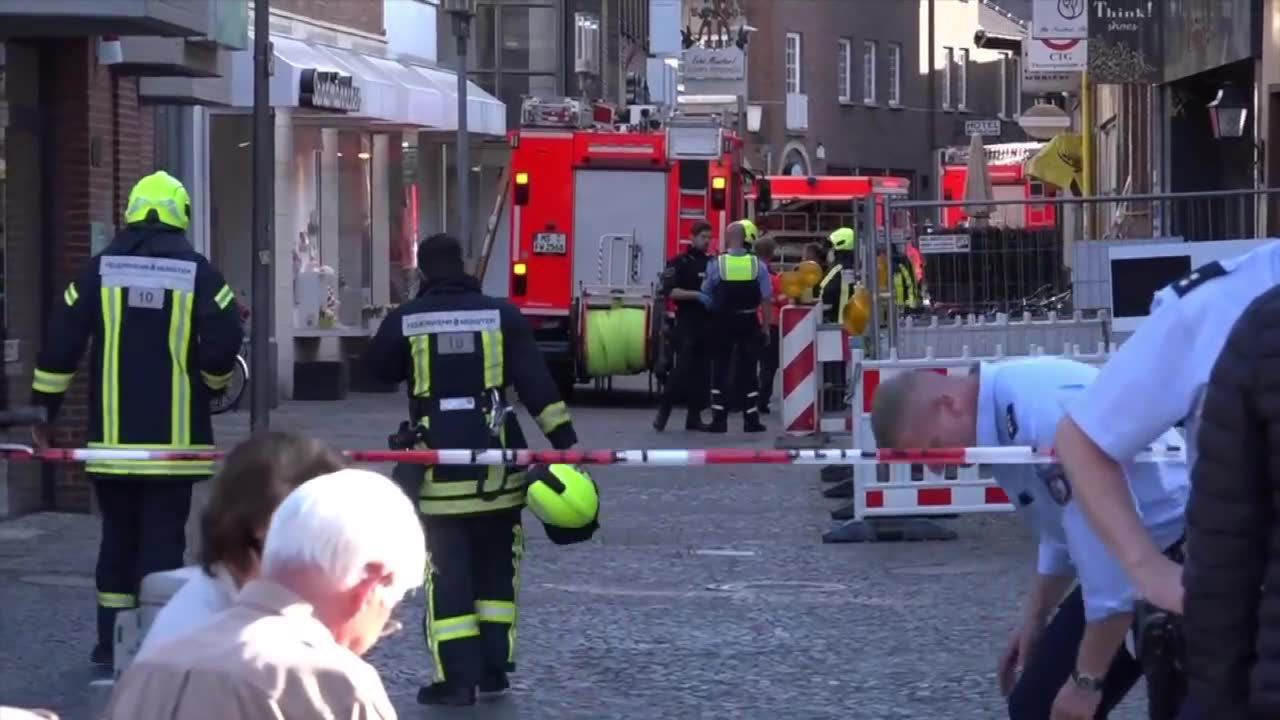 Samochód wjechał w tłum w Niemczech. Są ofiary śmiertelne, sprawca nie żyje