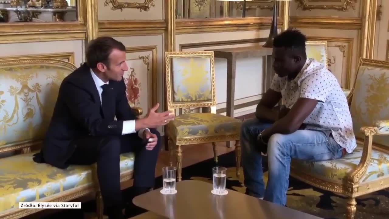 Uratował dziecko zwisające z balkonu na czwartym piętrze. “Spiderman z Paryża” na spotkaniu z prezydentem Francji