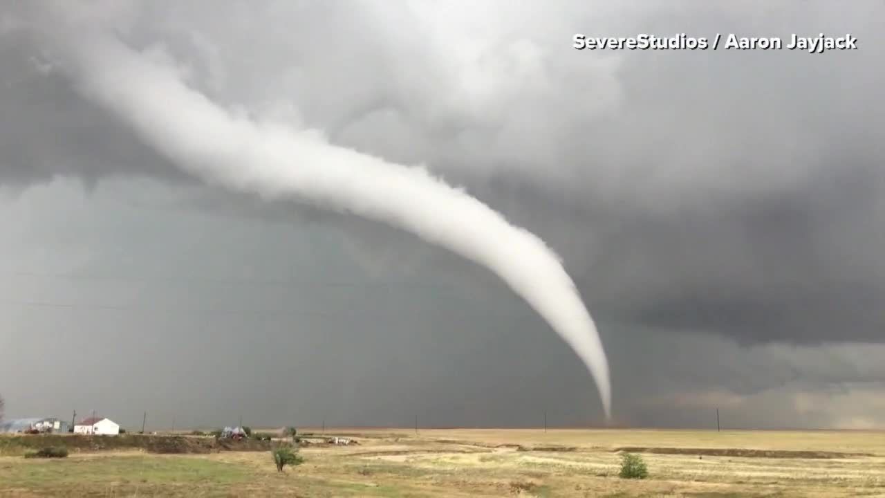 Nawałnice, tornada i gradobicie. Załamanie pogody w USA