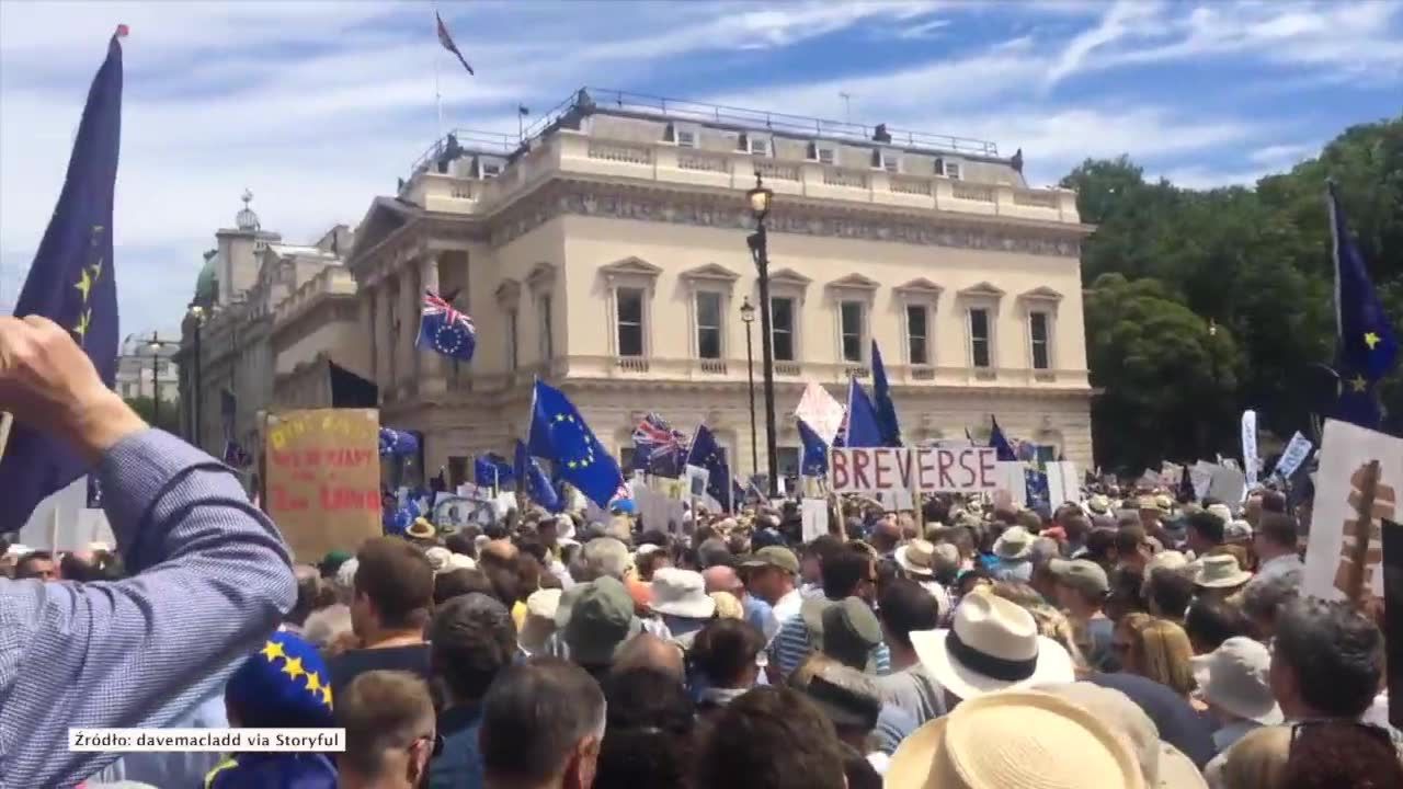 Tysiące osób na ulicach Londynu. Zwolennicy Unii Europejskiej domagają się powtórki referendum ws. Brexitu