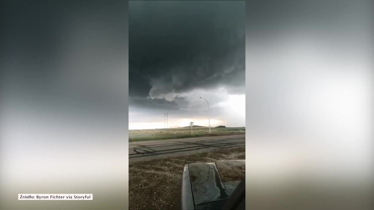 Burze, grad i groźba tornada. Kanadyjskie miasto Estevan zmaga się z niebezpieczną pogodą