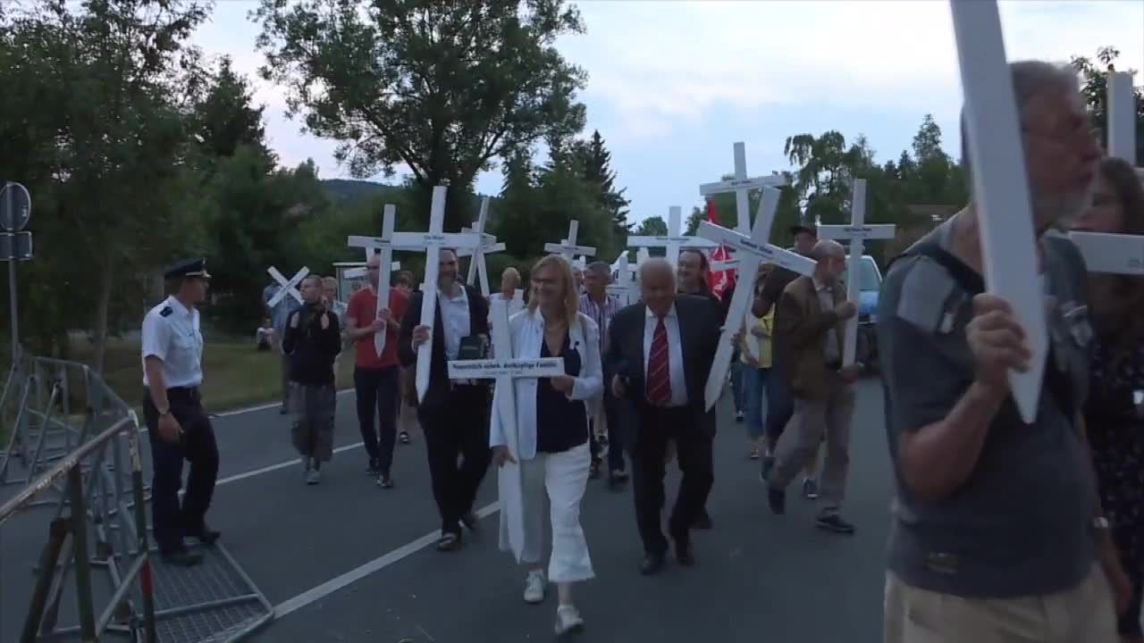 Neonazistowski festiwal muzyczny w Niemczech. Okoliczna społeczność zorganizowała kontrmanifestację