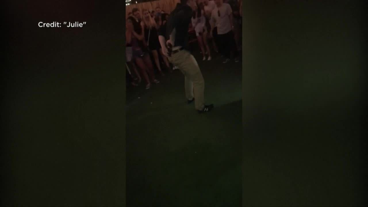 Agent FBI tańczy w barze, robi salto i… wypada mu pistolet. Jedna osoba została ranna od kuli