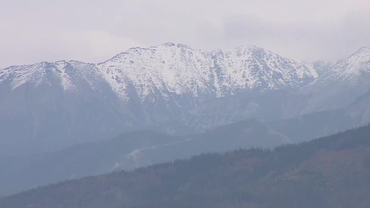 Uwaga w Tatrach! Trudne warunki w górach