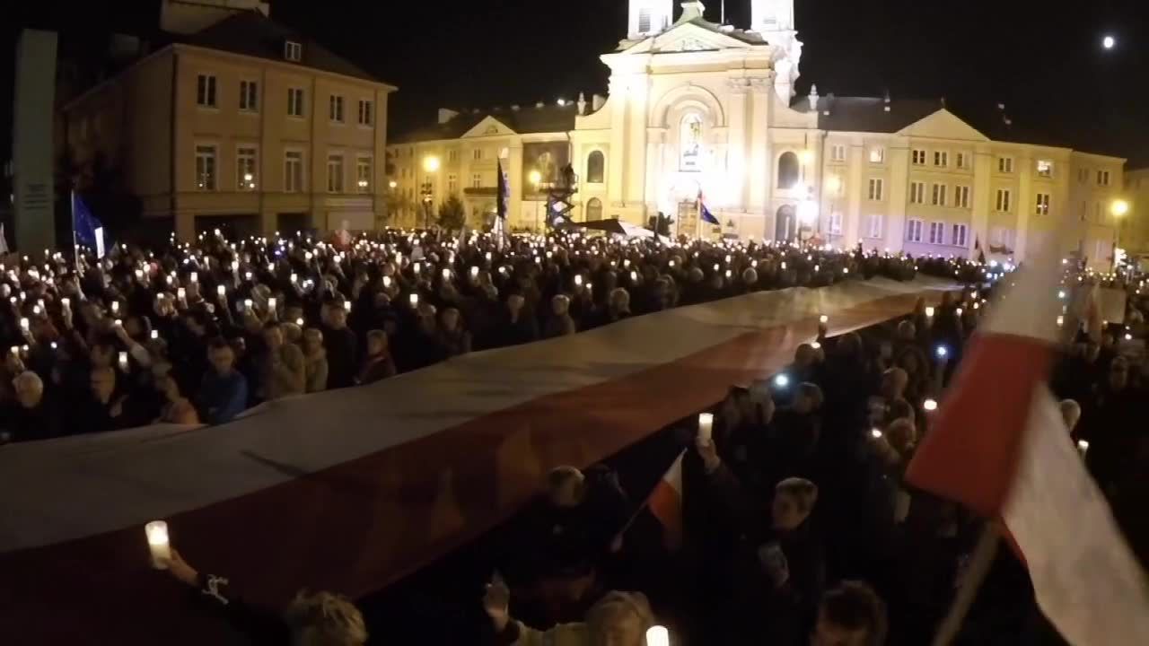 Polacy znów wyszli na ulice. Nie zgadzają się na reformę sądownictwa