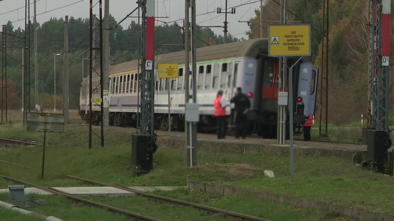 Jeden tor i dwa pociągi jadące z naprzeciwka. Padły zarzuty dla maszynisty