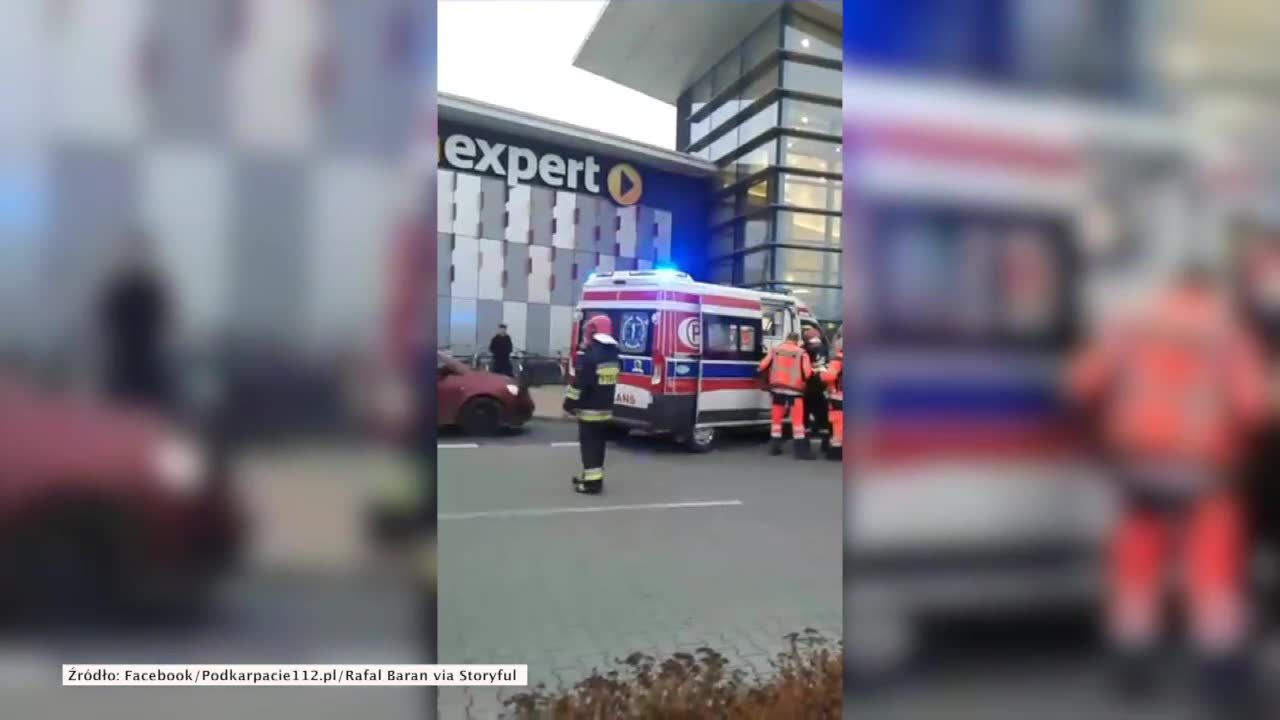 Straż pożarna obok karetek pogotowia. Służby w Stalowej Woli stanęły na wysokości zadania po ataku nożownika