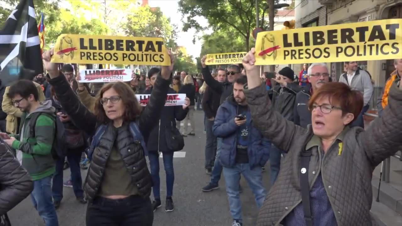 Zablokowane drugi, demonstracje uliczne. Katalonię sparaliżował strajk generalny