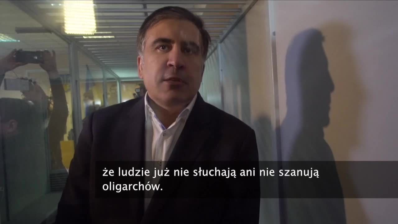 “Ludzie już nie słuchają ani nie szanują oligarchów”. M. Saakaszwili stanął przed sądem w Kijowie