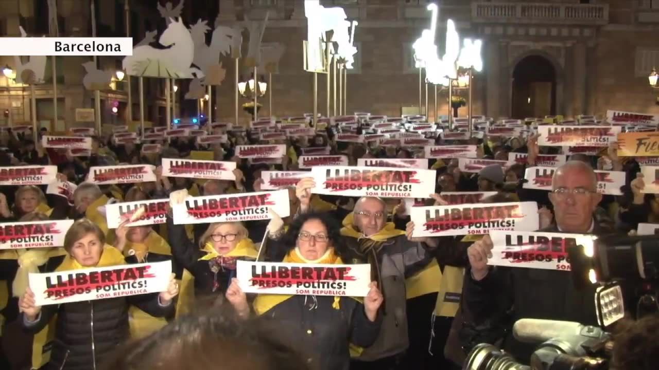 Setki Katalończyków wyszły na ulice. Żądali uwolnienia więźniów politycznych