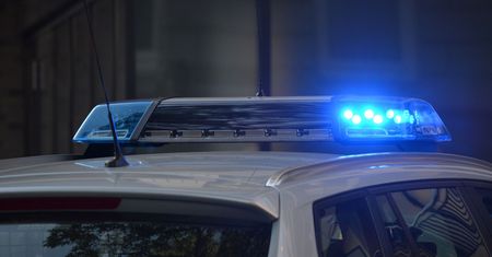 Pościg na ulicach Wołomina, policja oddała strzały ostrzegawcze. Dwóch uciekinierów nadal poszukiwanych