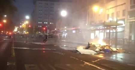 Protest przeciwko przemocy wobec kobiet w Chile. Policja użyła gazu i armatek wodnych