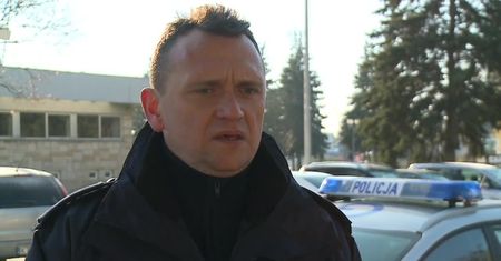 Atak nożownika na stacji PKP w Tarnowie. Jedna osoba w stanie ciężkim trafiła do szpitala