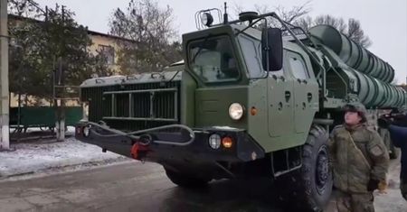 Rosja dozbraja Krym po incydencie na Morzu Azowskim. Na Półwysep trafił batalion pocisków przeciw powietrznych S-400 Triumf