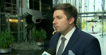 Jeden zawrócił, przesiedli się. Drugi też nie dał rady. Kłopoty LOT z bombardierami