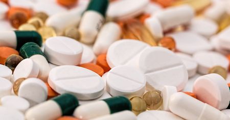 RODZINNY BIZNES TRÓJKI FARMACEUTÓW ZAKOŃCZONY ZARZUTAMI