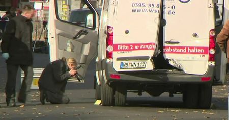Napad na ciężarówkę z pieniędzmi w centrum Berlina. Złodzieje spowodowali wypadek podczas ucieczki