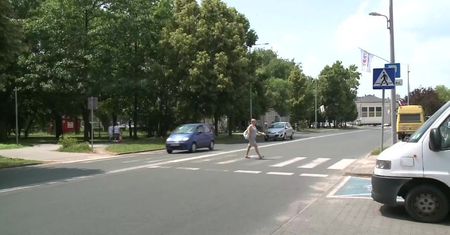 Radiowóz potrącił ośmiolatka na przejściu dla pieszych w Zawierciu