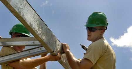 Blisko 40 proc. polskich firm zatrudnia pracowników spoza Unii. Najczęściej w budownictwie i przemyśle
