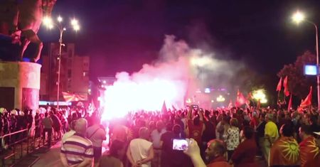 Nie chcą mieszkać w Macedonii Północnej. Setki Macedończyków protestowały przeciwko zmianie nazwy ich kraju