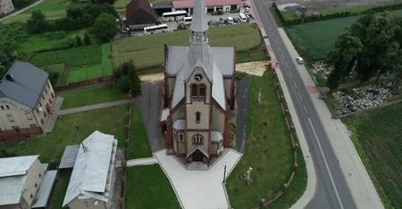 Ksiądz zmienił godziny odprawiania mszy, by w spokoju oglądać mecze mundialu.