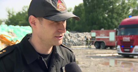 Pogorzelisko w podkrakowskiej Skawinie ugaszone. Strażacy prowadzą ostatnie działania