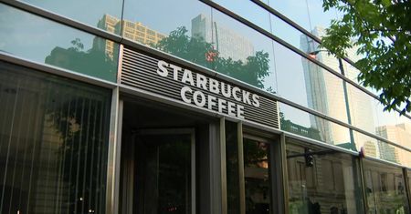 Szkolenie pracowników Starbucks w USA po rasistowskich zachowaniach