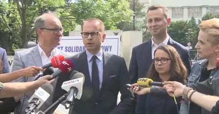 Opozycja podpisała pakt solidarnościowy z niepełnosprawnymi