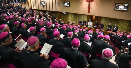 Papież wzywa biskupów do ubóstwa