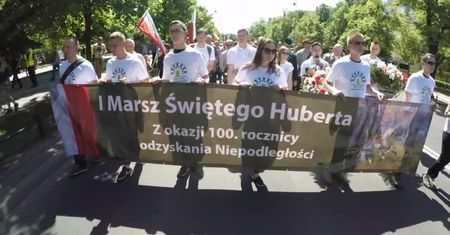 Marsz Św. Huberta przeszedł ulicami Warszawy. Wzięli w nim udział leśnicy, rolnicy i myśliwi