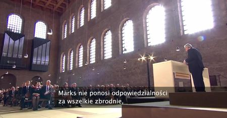 J.-C. Juncker: Marks nie ponosi odpowiedzialności za zbrodnie swoich rzekomych dziedziców