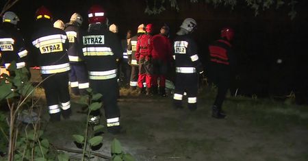 Żniwa śmierci trwają w najlepsze! Samochód stoczył się ze śpiącym wędkarzem do jeziora!