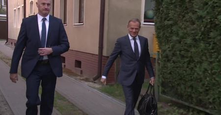 D. Tusk udał się na przesłuchanie do sądu w Warszawie