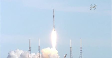 Falcon 9 wystartował. Wyniósł w kosmos aparaturę, przy której pracowali Polacy