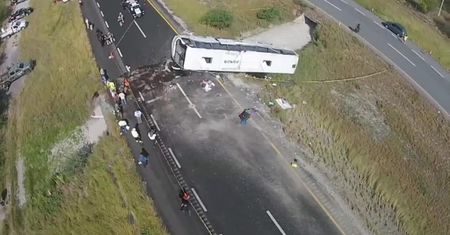 Tragiczny wypadek autokaru w Meksyku. Przemęczony kierowca zasnął podczas jazdy