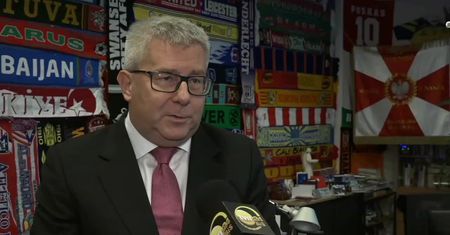 Europosłowie zagłosują ws. odwołania R. Czarneckiego z funkcji wiceszefa PE. Róża Thun zapowiada pozew