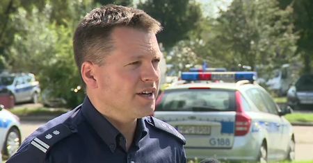 Produkowali i sprzedawali dopalacze, oferowali nawet dostawę do domu. Pięciu handlarzy zatrzymanych w Małopolsce