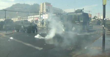 Zamieszki w stolicy Chile w 45. rocznicę puczu wojskowego A. Pinocheta