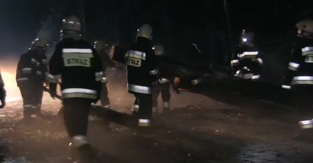 “Wszystko połamane. Jak żyję nie pamiętam takiej wichury”. Gwałtowna burza z gradem w woj. opolskim