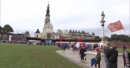 Pielgrzymi z całego kraju docierają na Jasną Górę