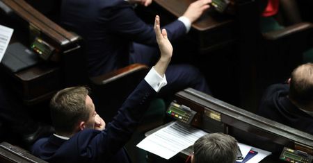 Sejm przyjął ustawę wprowadzającą tzw. Mały ZUS-u plus