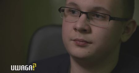 17-latek, który zabił ojca w obronie matki, wyszedł z aresztu