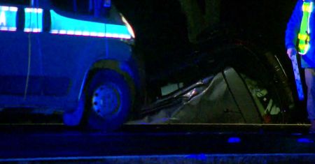 Jedna osoba zginęła a trzy zostały ranne po zderzeniu trzech samochodów na Dolnym Śląsku