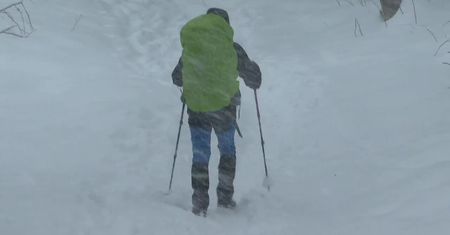 Trzeci stopień zagrożenia lawinowego w Tatrach. Ratownicy ostrzegają przed wyprawami w góry