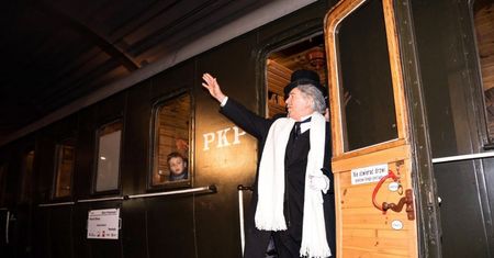 Pociąg z Paderewskim, jak w 1918 roku, zatrzymał się w Poznaniu