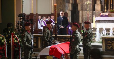 Pogrzeb gen. Bieńkowicza “Rączego” z udziałem prezydenta Dudy